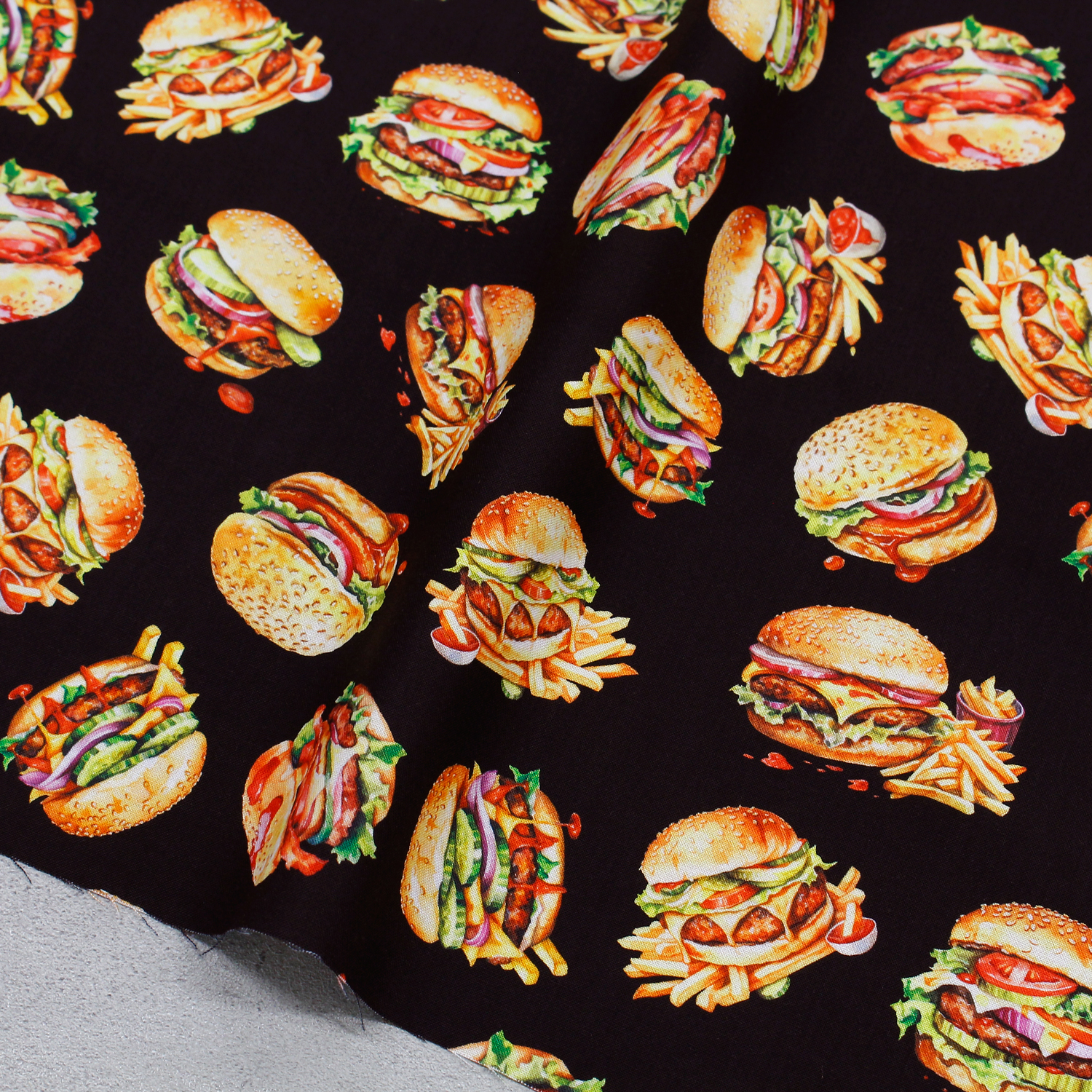 【0116新柄】ROB23296-194 ブラック地 ハンバーガー ROBERT KAUFMAN ロバートカフマン USAプリント 巾約110cm 1m単位 (m)