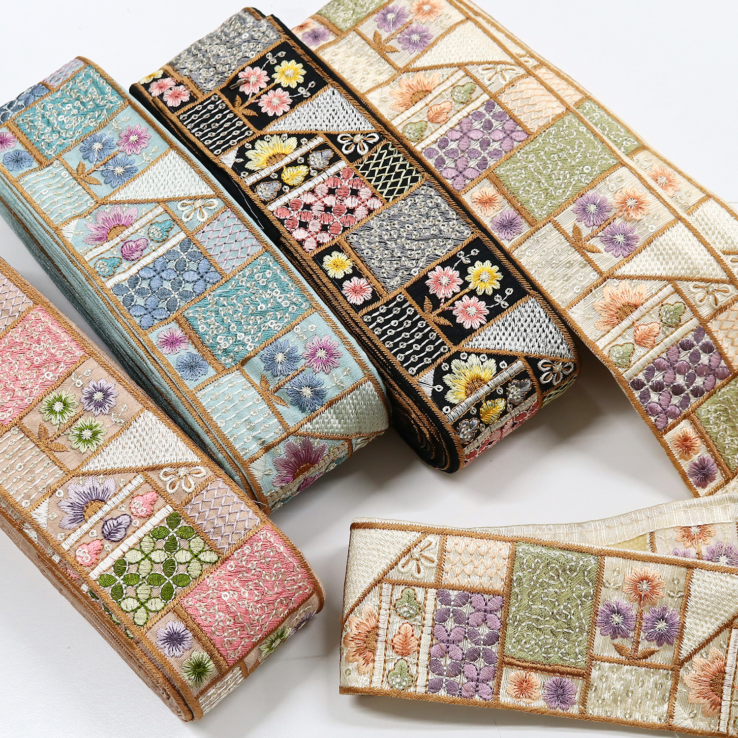 【0404新柄】KF-R118-10Y インド刺繍リボン 巾約6.3cm×原反約9m (巻)