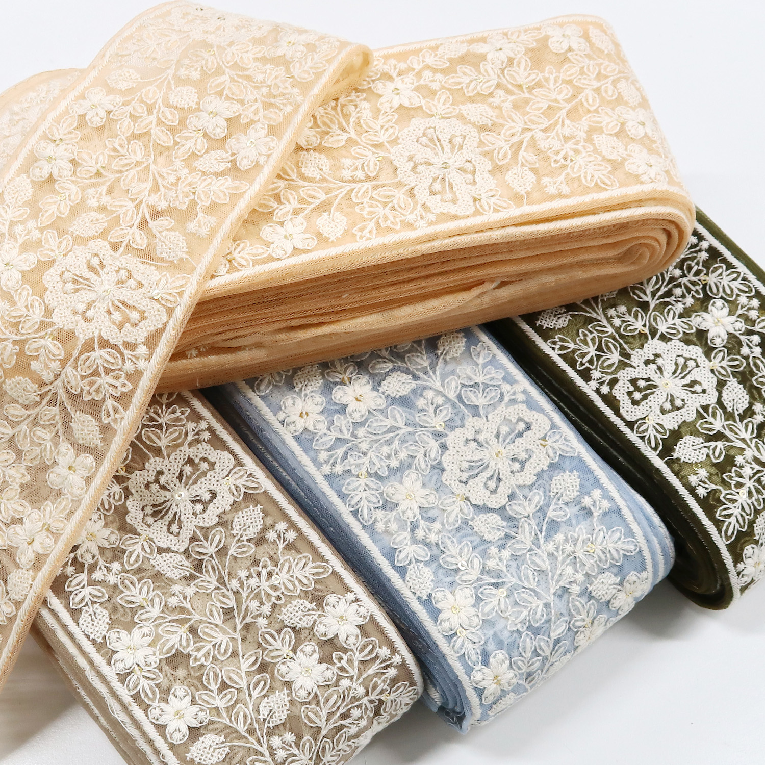 【0404新柄】KF-R204-10Y インド刺繍リボン 巾約8.5cm×原反約9m (巻)