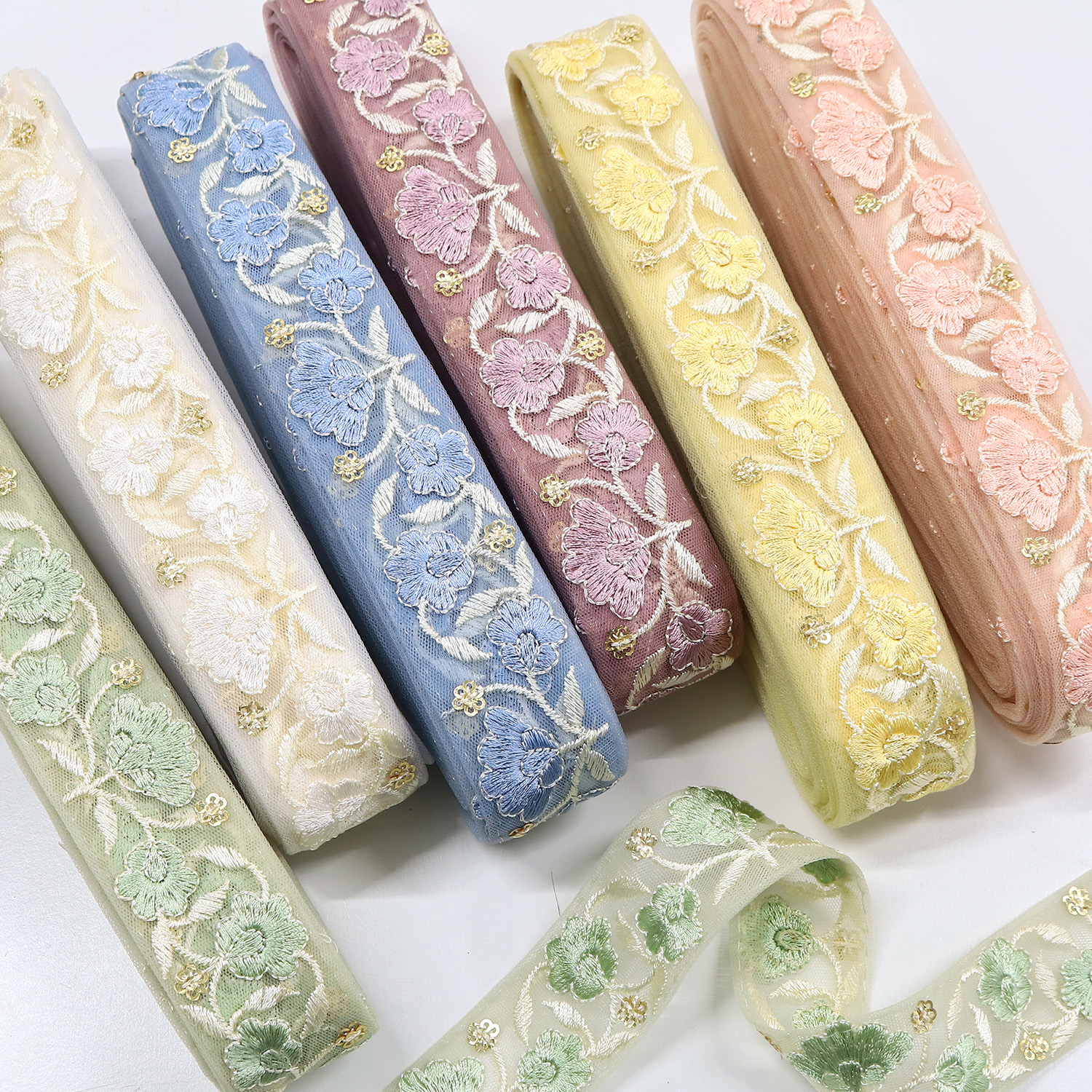 【0404新柄】KF-R71165-10Y インド刺繍リボン 巾約3.4cm×原反約9m (巻)