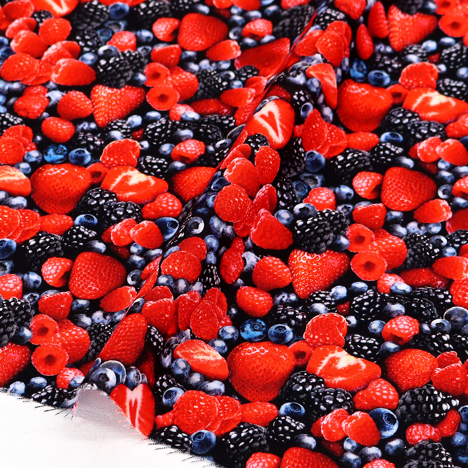 【0428新柄】TIME1811-B ぎっしりベリー リアルフルーツ USAシーチングプリント TIMELESS TREASURES タイムレストレジャー 1m単位 (m)