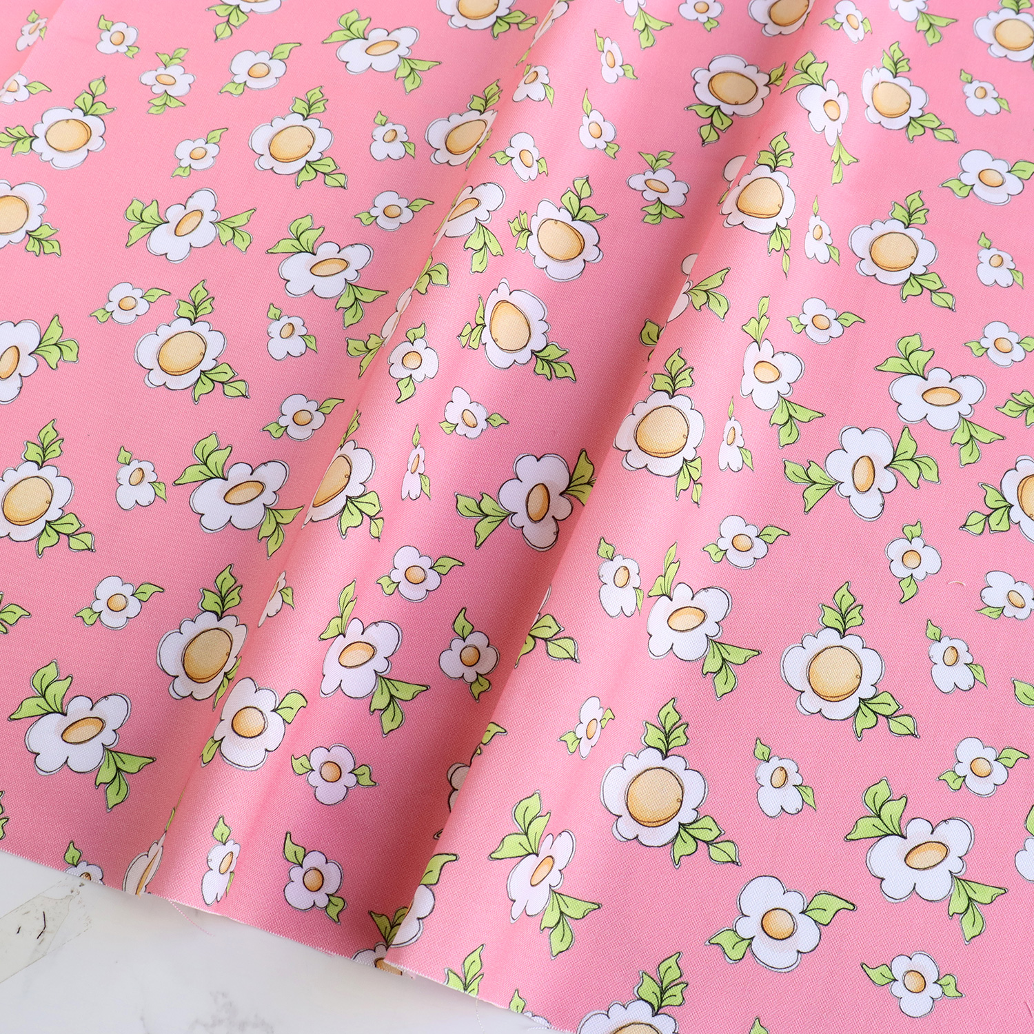 【2609再入荷】LORA692-749 ピンク地 花柄 Loralie Designs ローラライデザインズ 1m単位 (m)